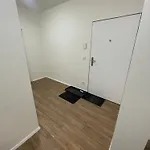 Δωμάτια σε οικογενειακή κατοικία 1room In Family Barrandov *