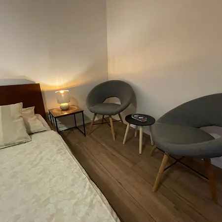 Δωμάτια σε οικογενειακή κατοικία 1room In Family Barrandov Πράγα