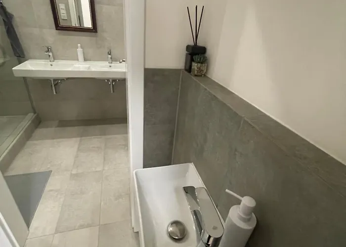 Rum i privatbostad 1Room In Family Apartment Barrandov